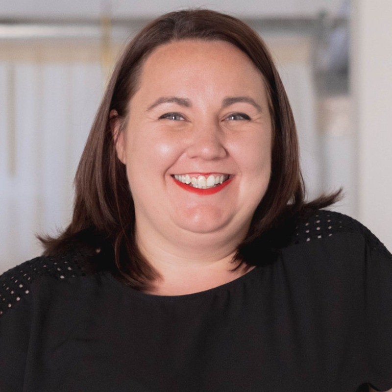 NIcola lInde, inglés para hoteles en turiscool